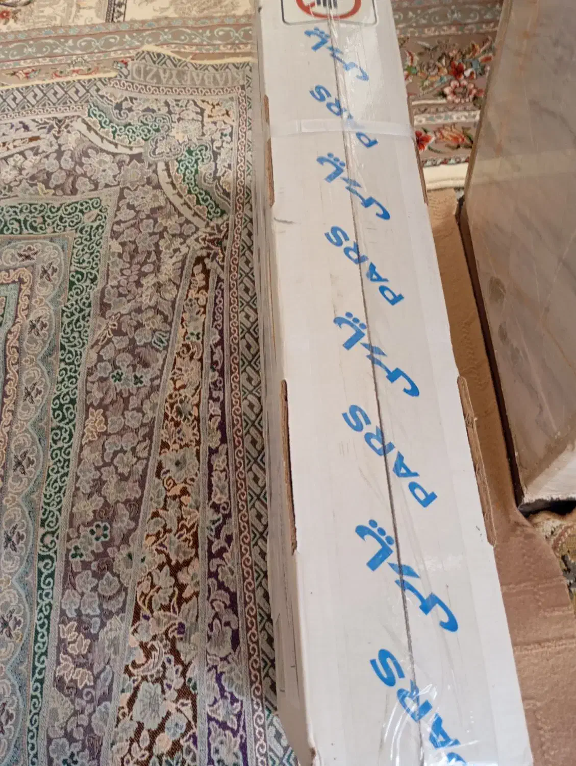 تلویزیون|تلویزیون و پروژکتور|تربت جام, معدآباد|دیوار