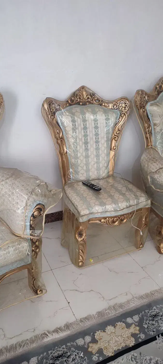 مبل سلطنتی|مبلمان خانگی و میز عسلی|قرچک, مهدیه|دیوار