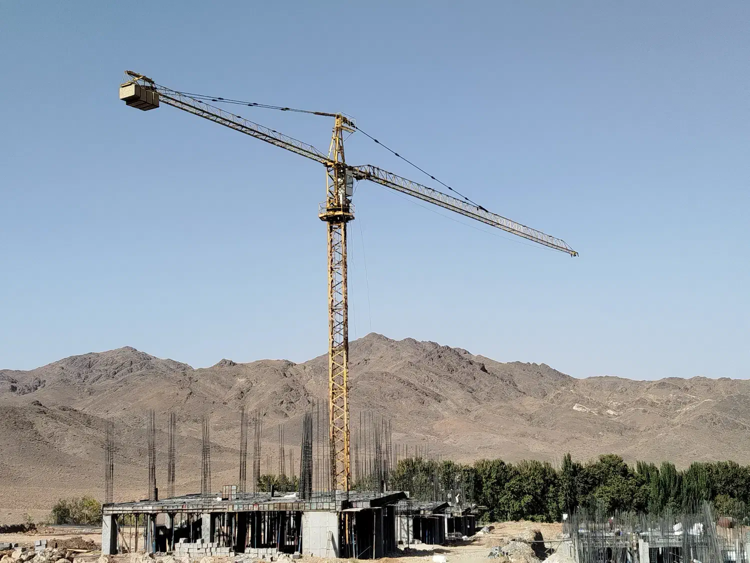 نصب راه اندازی و دمونتاژ تاورکرین|ماشین‌آلات صنعتی|شاهین‌شهر, برخوار غرب|دیوار