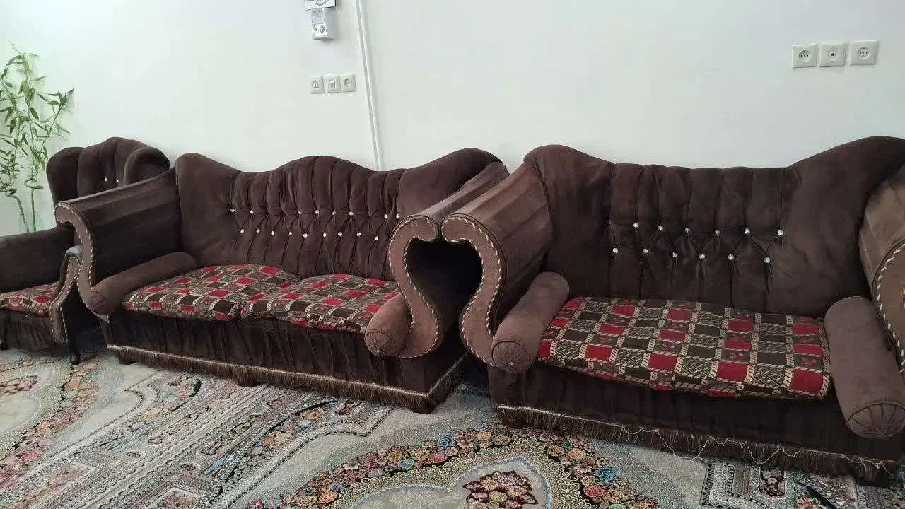 مبل 7 نفره سلطنتی|مبلمان خانگی و میز عسلی|بافق, |دیوار