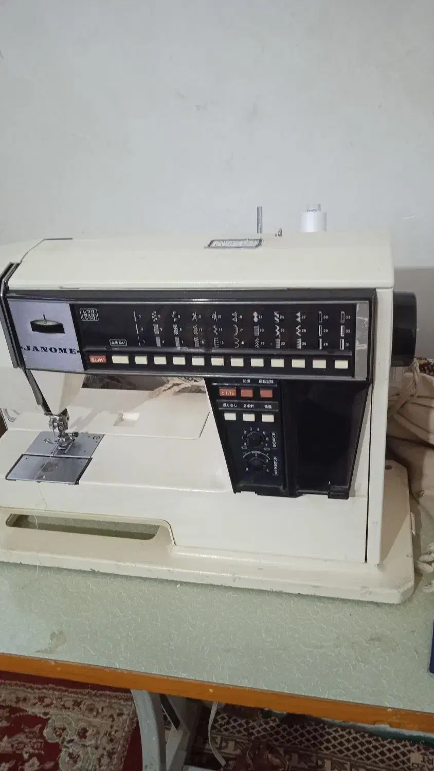 چرخ خیاطی ژانومه|چرخ خیاطی و ریسندگی|بم, |دیوار