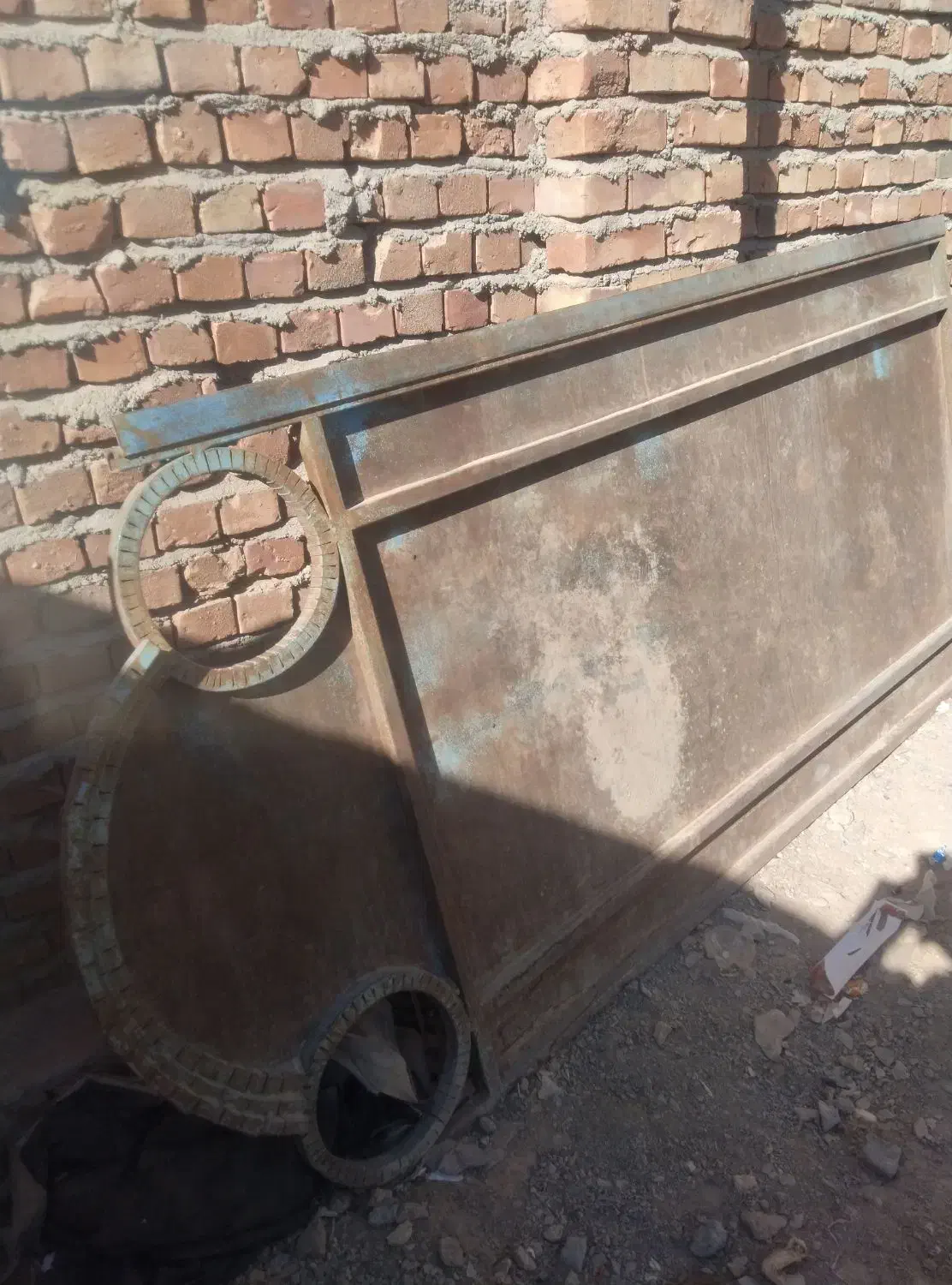 درب آهنی یک لنگه هست|مصالح و تجهیزات ساختمان|خاش, |دیوار