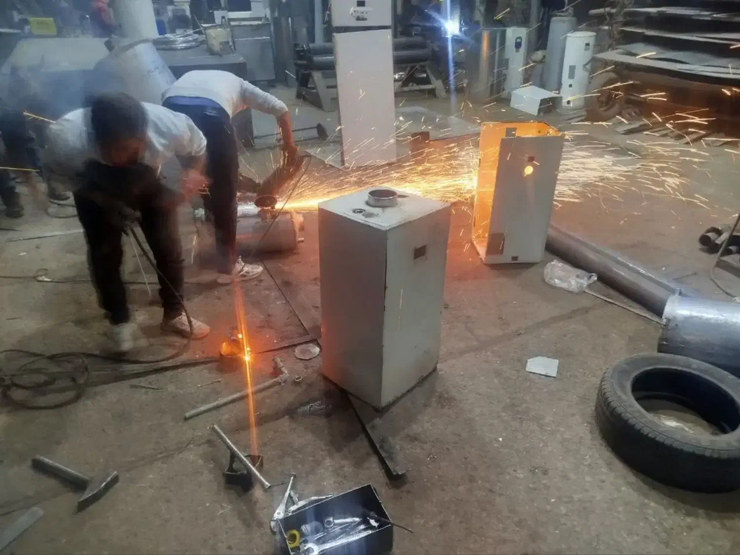 ابگرمکن مجاز رضوی تعمیرات وتعویض مخزن ابگرمکن|آبگرمکن، پکیج، شوفاژ|مشهد, هدایت|دیوار