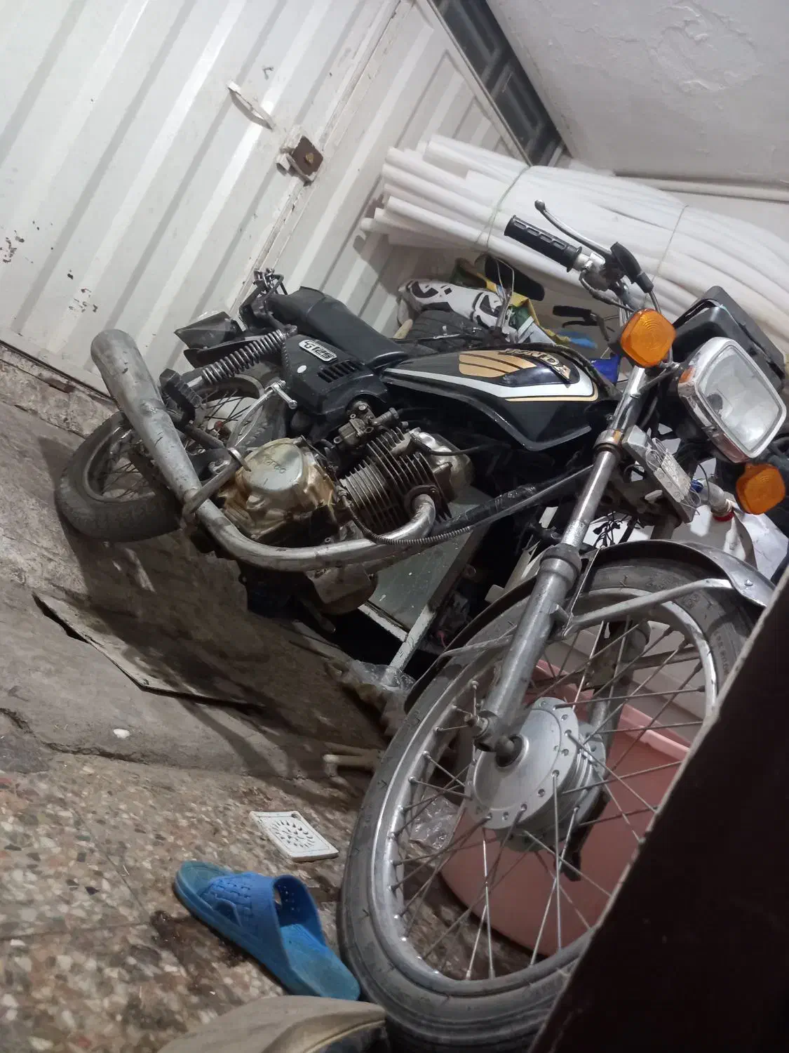 موتور هوندا مزایده فروشی و حمل بار وانت پیکان|موتورسیکلت|کرمان, |دیوار
