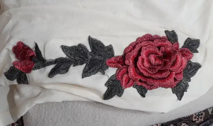 شومیز|لباس|قم, دروازه ری|دیوار