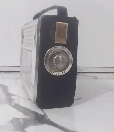 رادیو عتیقه|کلکسیون اشیاء عتیقه|سنندج, |دیوار