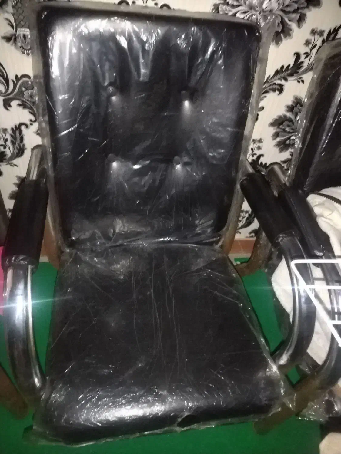 صندلی اداره ای|صندلی و نیمکت|پارس‌آباد, |دیوار