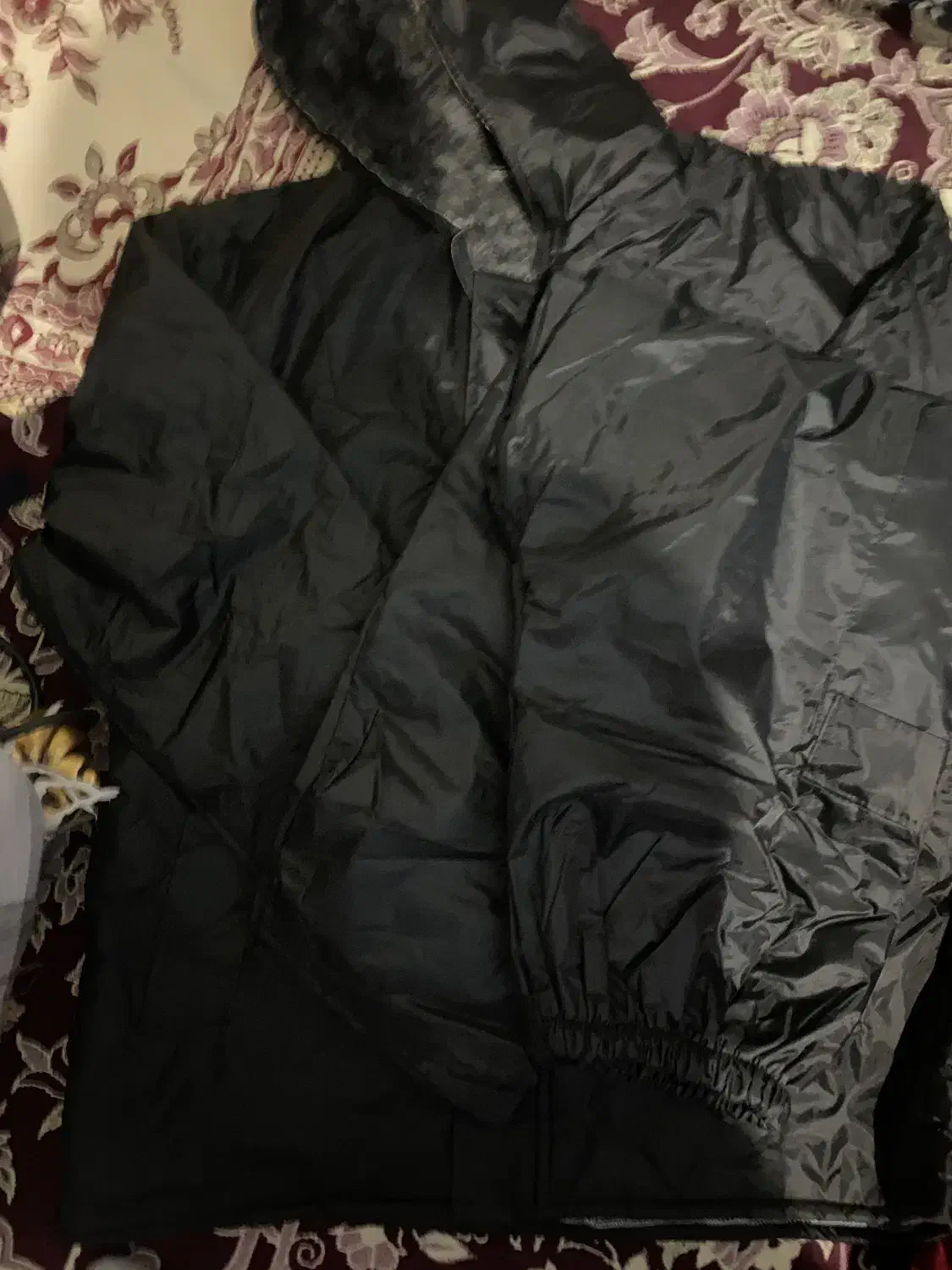 بارانی بزرگمردانه|لباس|خوی, |دیوار