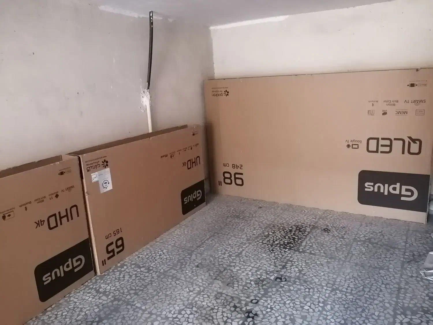 کارتن تلویزیون 65 و 98|تلویزیون و پروژکتور|اهواز, پادادشهر|دیوار