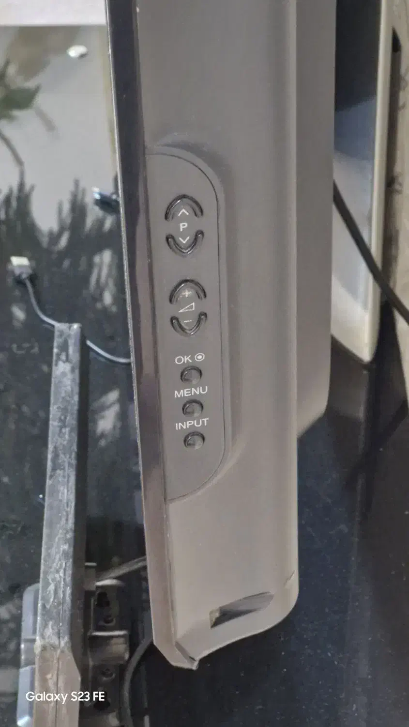 تلویزیون LG|تلویزیون و پروژکتور|ایلام, |دیوار