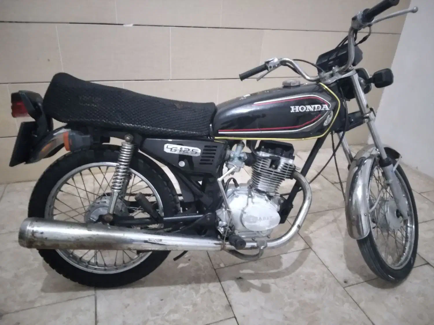 ۱۲۵ تمیز مدل۸۹|موتورسیکلت|کرمان, |دیوار