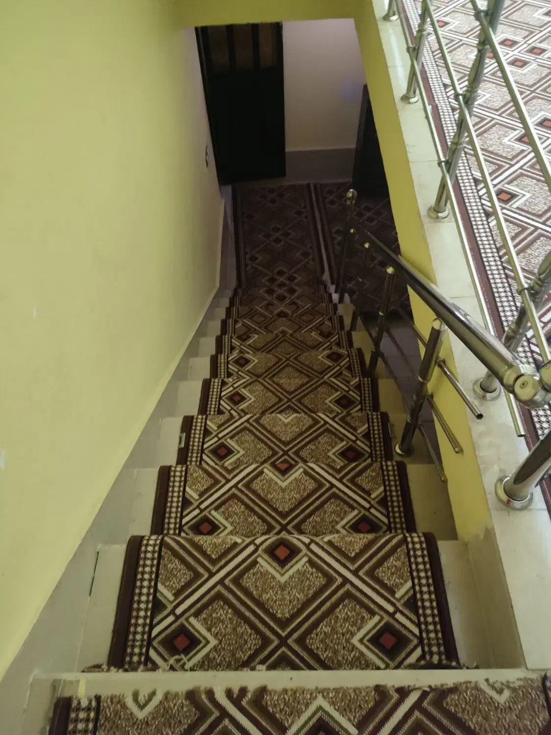 موکت|موکت|دورود, |دیوار