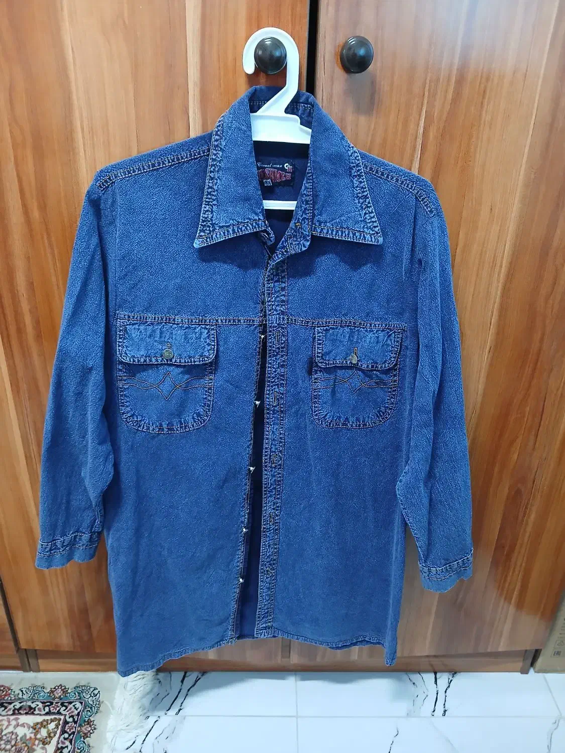 مانتو|لباس|رشت, حومه رشت|دیوار