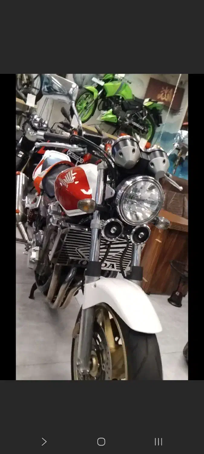 موتور سی بی ۱۳۰۰سندcb1300 سوتی مدل 2006 سنگین|موتورسیکلت|تهران, خرمشهر|دیوار