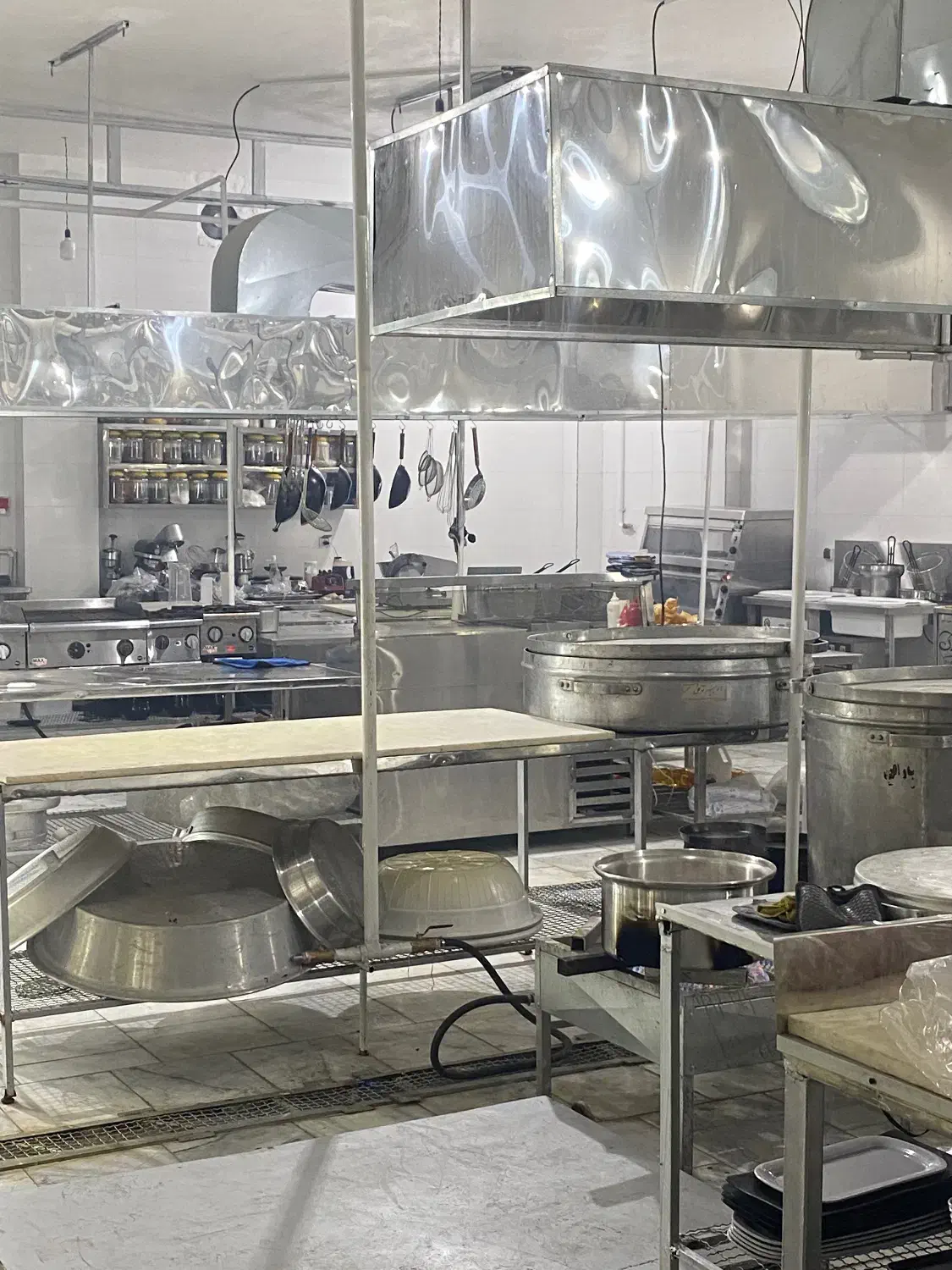 اشپز و تخته کار ماهر|استخدام خدمات فروشگاه و رستوران|زاهدان, |دیوار