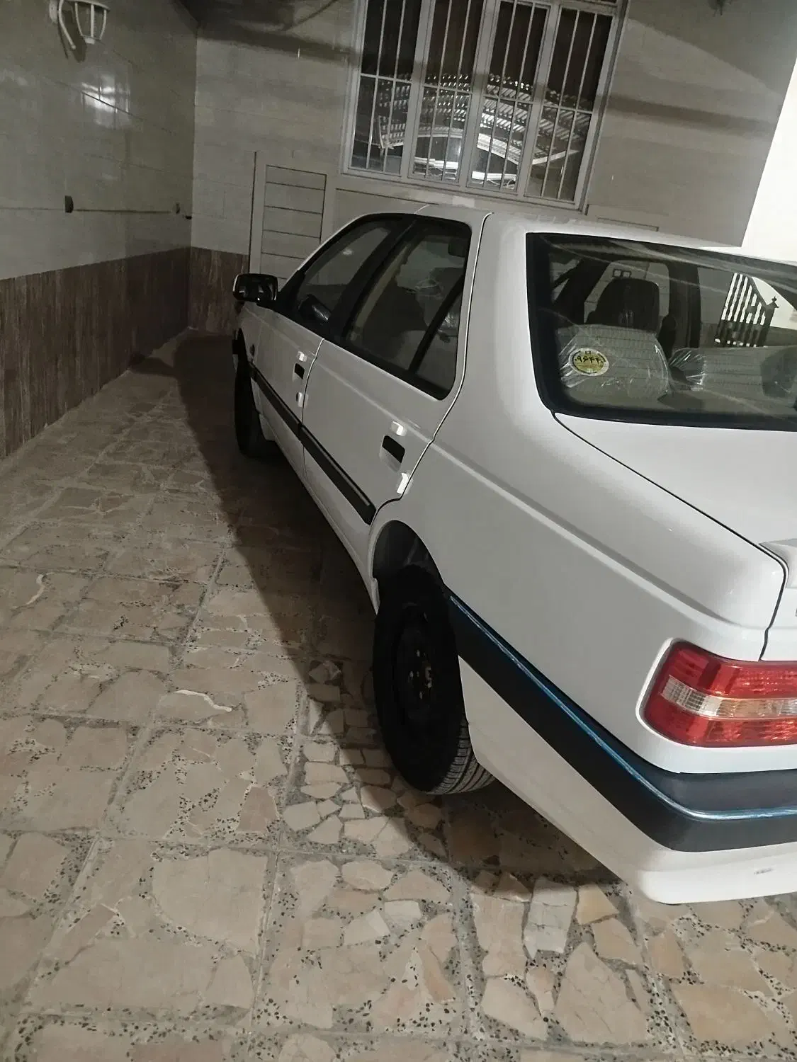 پژو 405 SLX موتورTU5، مدل ۱۳۹۷|خودرو سواری و وانت|شیراز, گل سرخ|دیوار