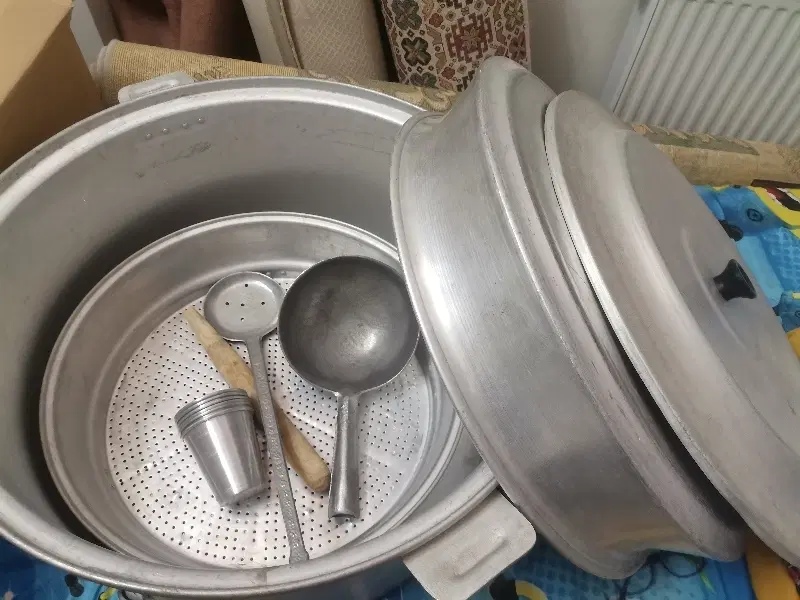 ظروف|ظروف پخت‌وپز|اصفهان, عطار نیشابوری|دیوار