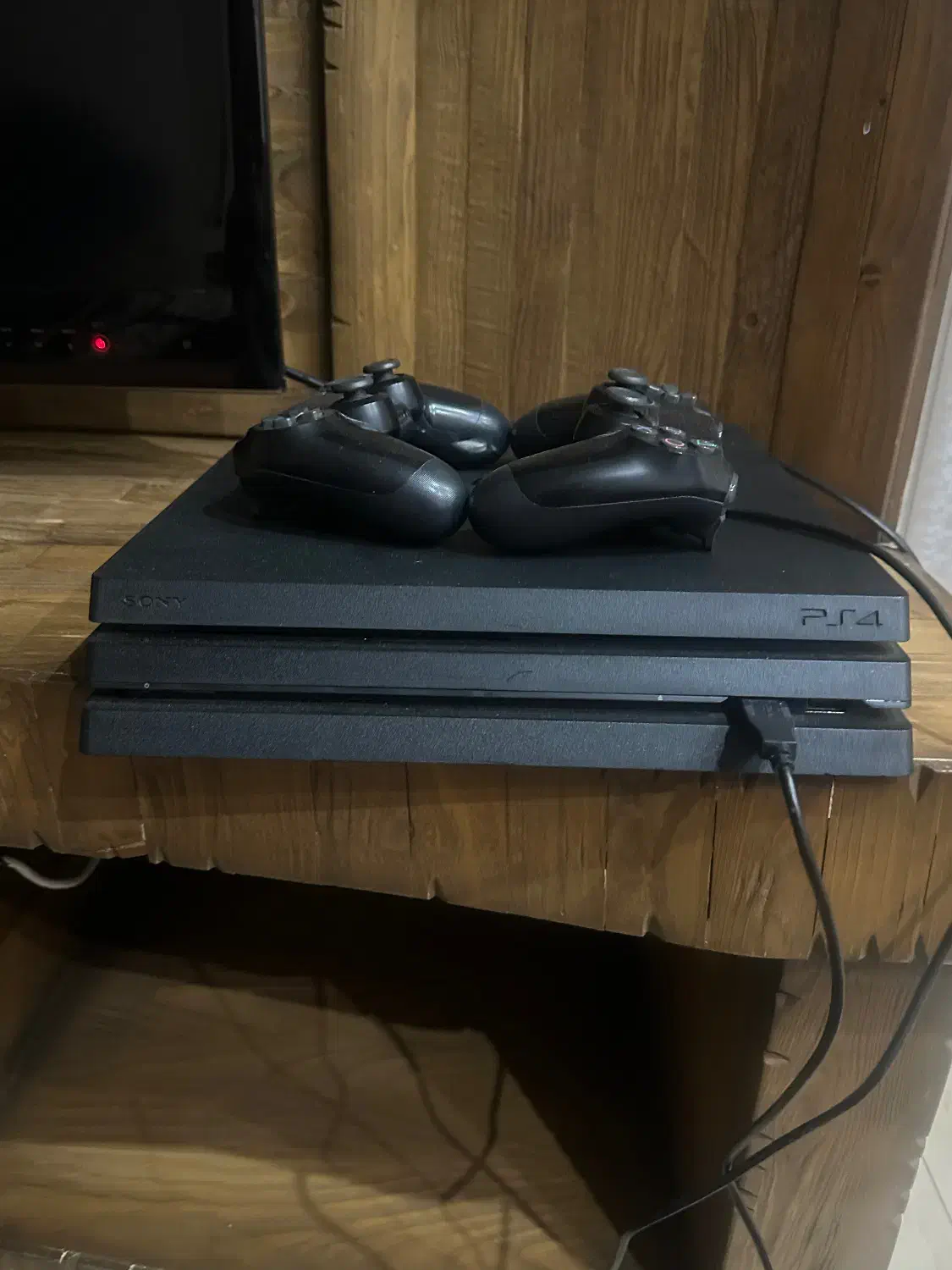 ps4 pro در حد نو|کنسول، بازی ویدئویی و آنلاین|آستارا, |دیوار