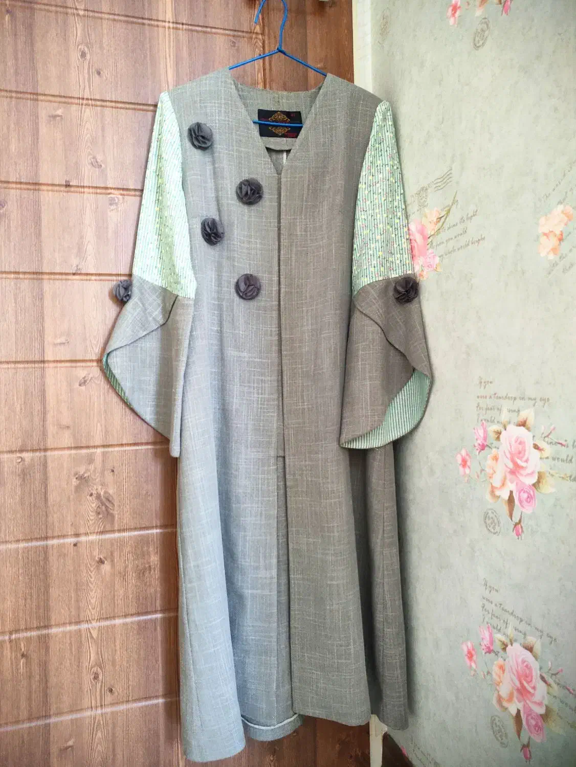 تعدادی مانتو و لباس|لباس|بیرجند, |دیوار