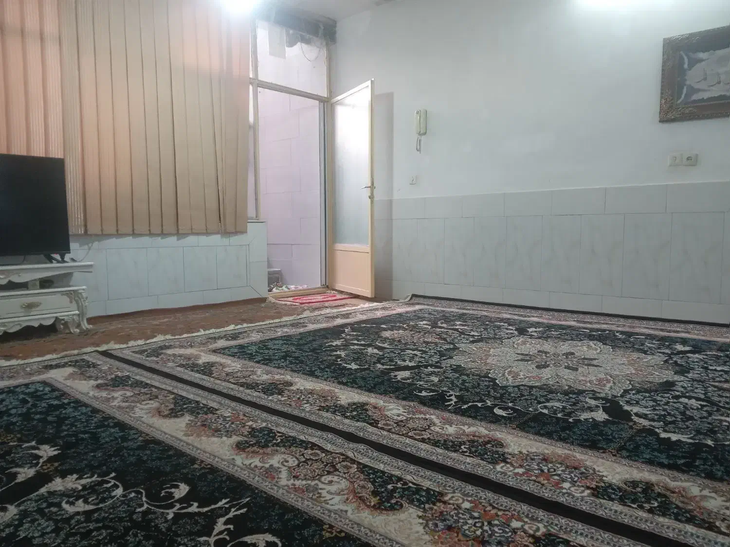 همکف حیاط دار با جای ماشین|اجارهٔ خانه و ویلا|اصفهان, عمان سامانی|دیوار