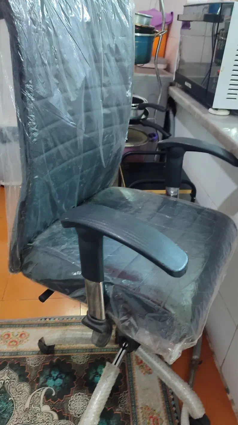 میز و صندلی اداری|مبلمان اداری|اهواز, کوی باهنر|دیوار