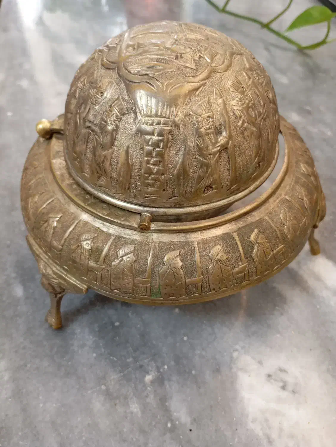 عتیقه قدیمی برنجی|کلکسیون اشیاء عتیقه|نسیمشهر, |دیوار