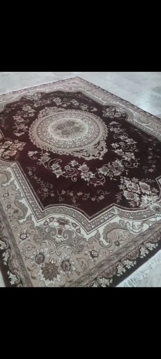 قالی نه متری|فرش|شاهینشهر, فردوسی|دیوار