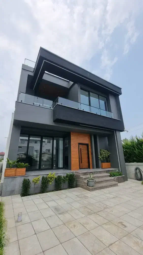 تریبلکس مدرن مدارک کامل استخر داخل روف گاردن|فروش خانه و ویلا|نوشهر, |دیوار