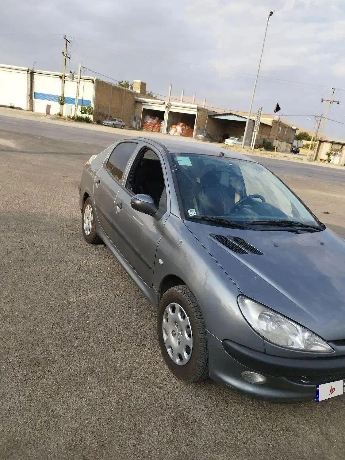 206v8|خودرو سواری و وانت|نهاوند, |دیوار