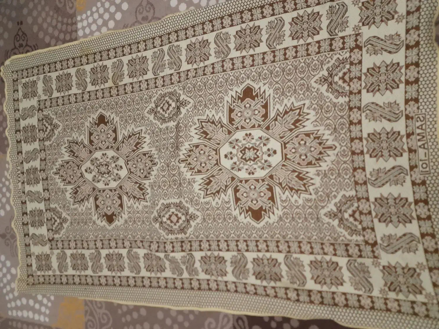 دوعدد روفرشی کوچیک دومتری|روفرشی|شیراز, کوشک میدان|دیوار