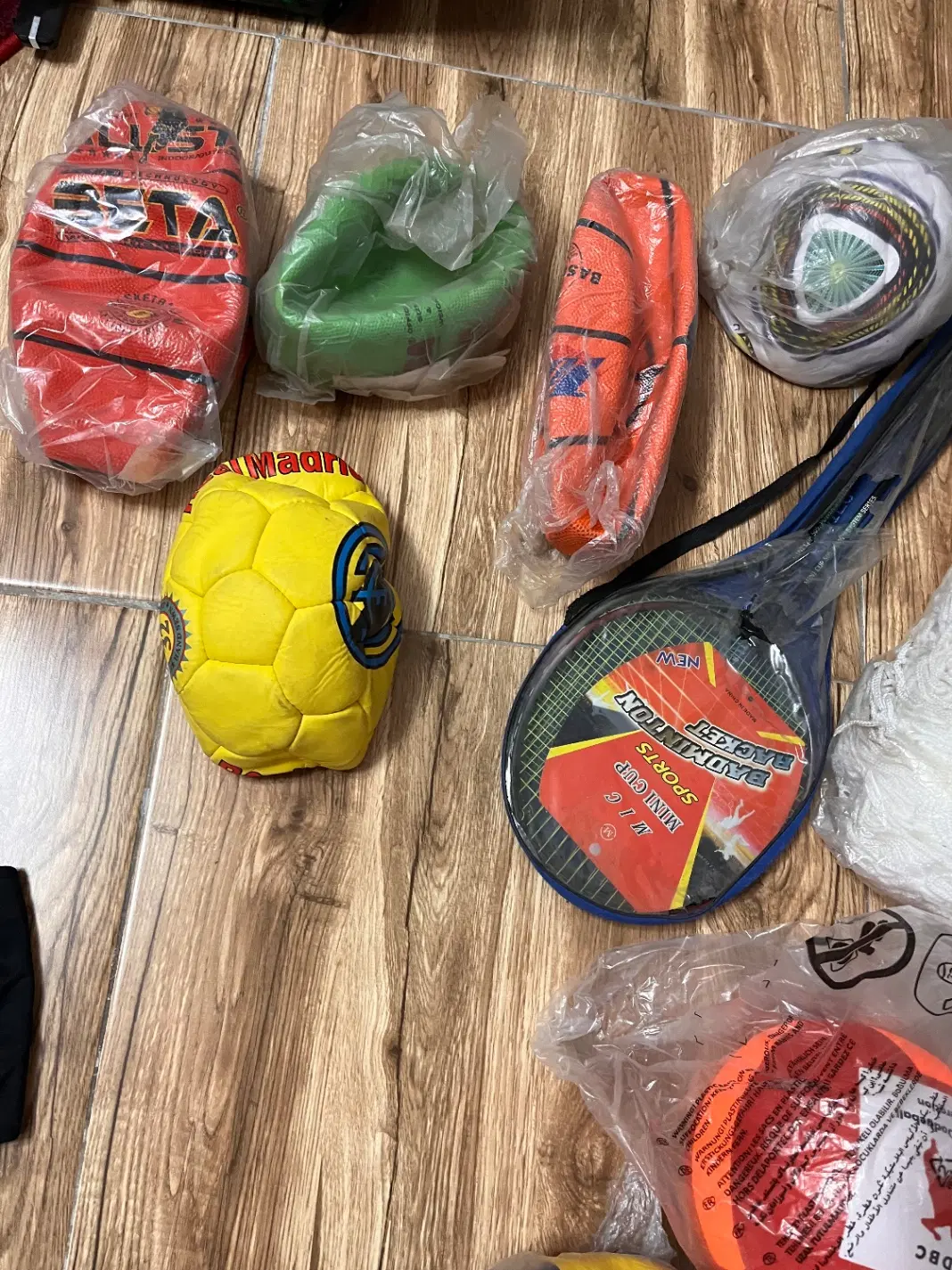 تور والیبال وسایل ورزشی توپ والیبال هندبال بدمینتو|تجهیزات ورزشی|تهران, ظهیرآباد|دیوار