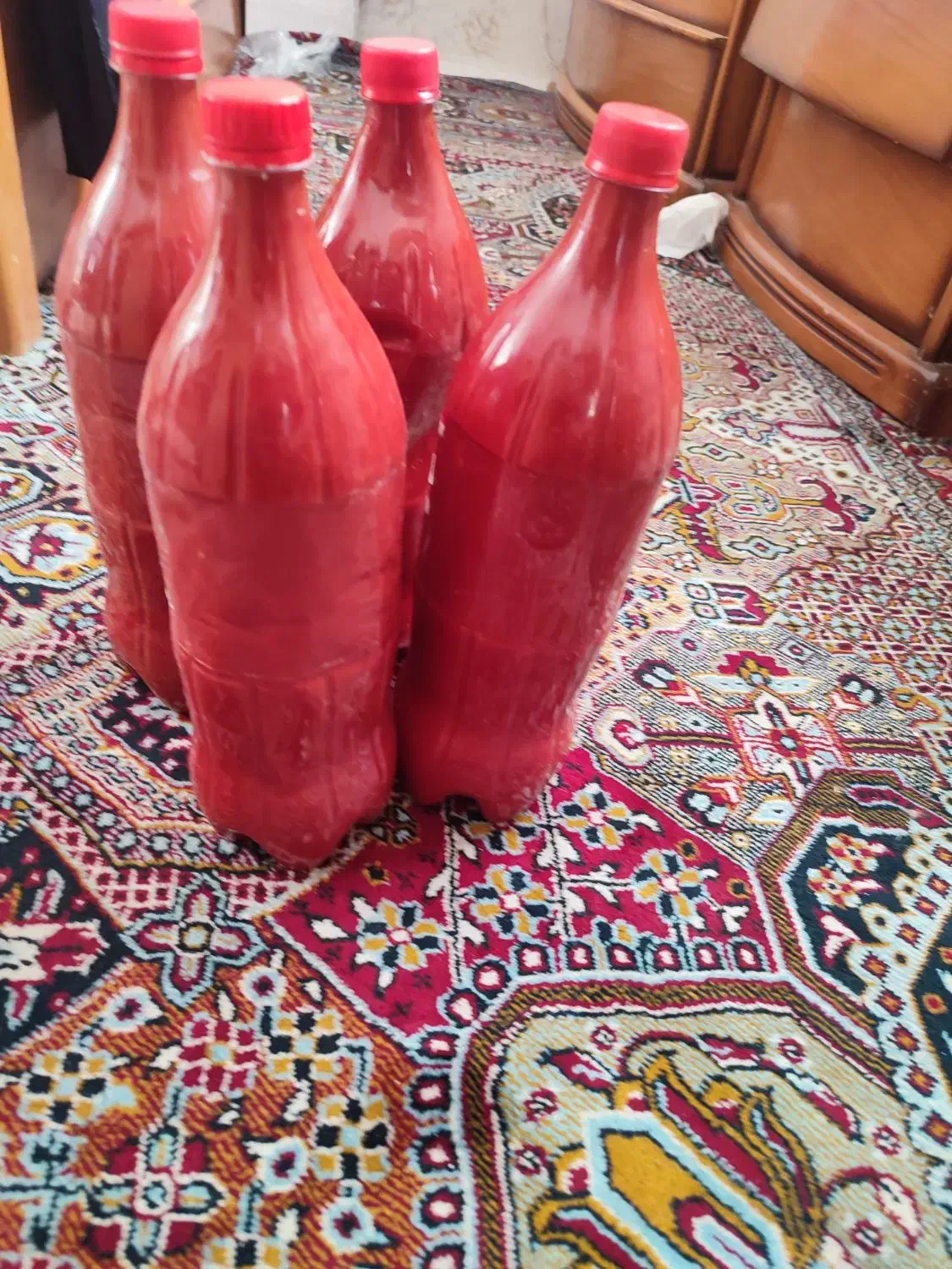 رب خانگی تازه بطری نوشابه|خوردنی و آشامیدنی|میانه, |دیوار