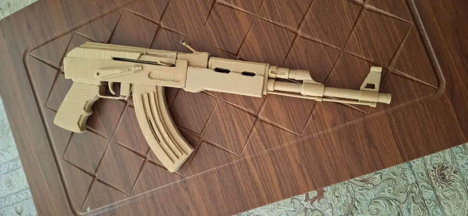 اسلحه کلاشینکف AK-47 تزئینی|صنایع دستی و سایر لوازم تزئینی|تهران, شهرک خرازی|دیوار