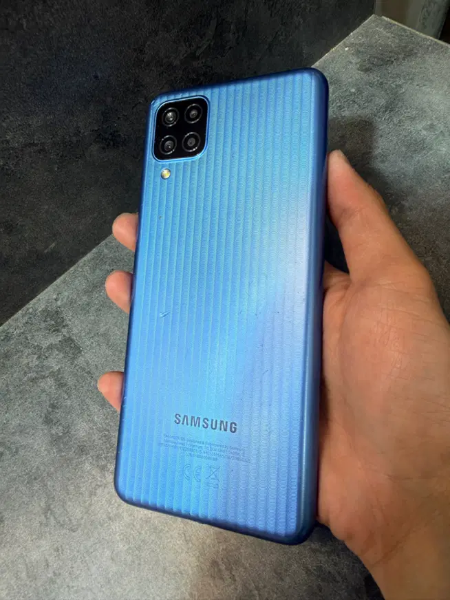 M12|موبایل|همدان, |دیوار