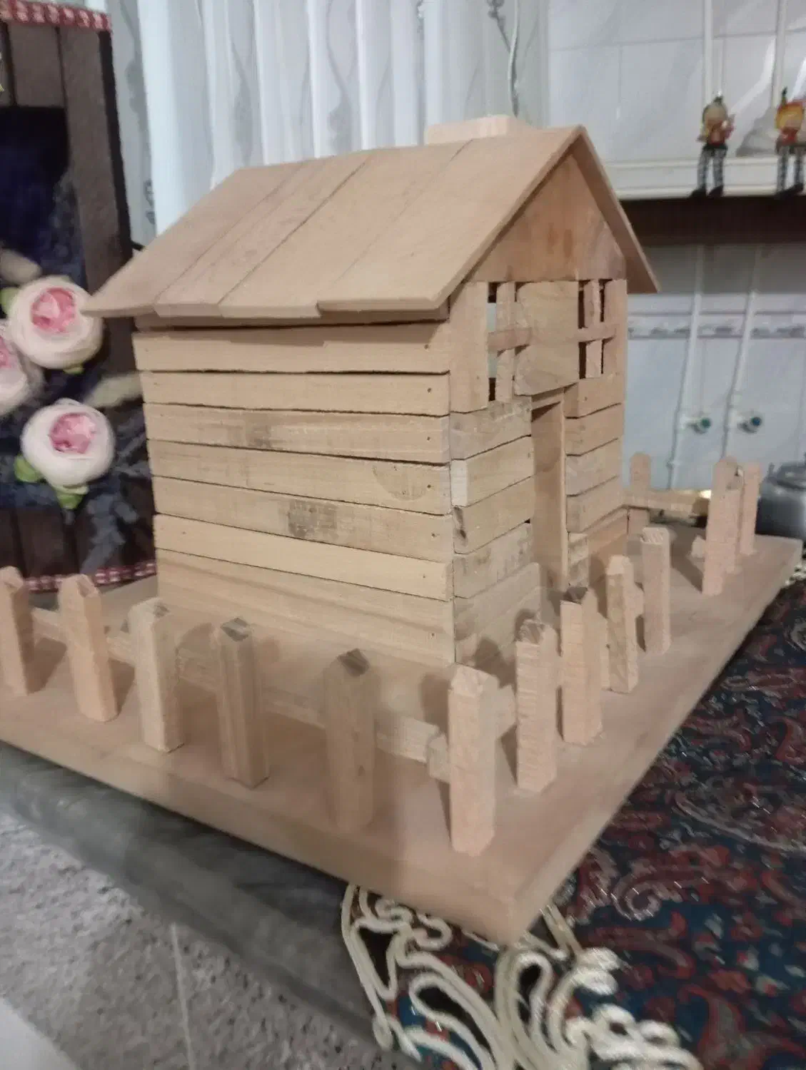 کلبه چوبی|مجسمه، تندیس، ماکت|قم, کلهری|دیوار