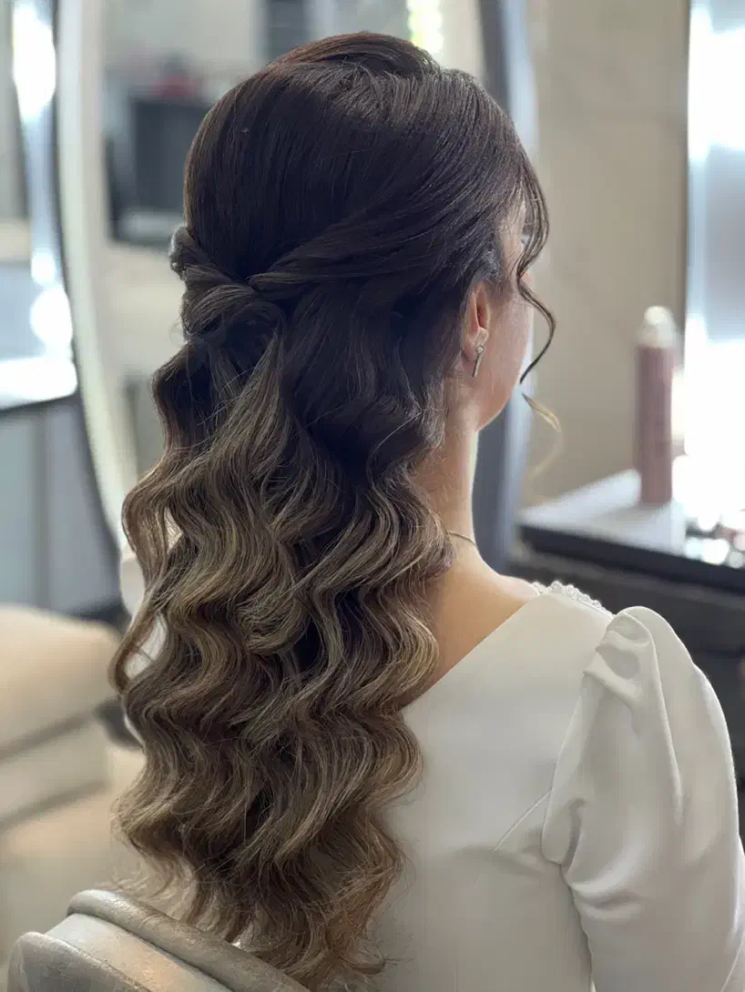 میکاپ و شنیون و کاشت مژه|خدمات آرایشگری و زیبایی|ارومیه, |دیوار