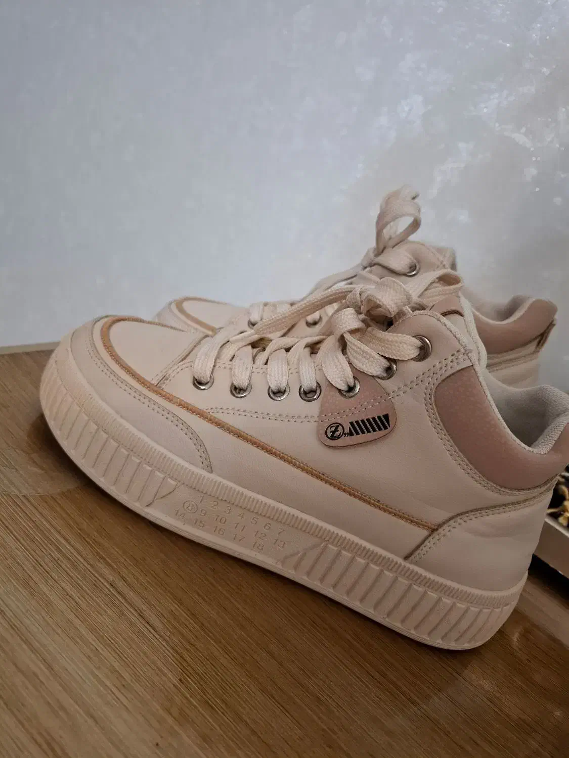 کفش کتونی سایز 37|کیف، کفش، کمربند|میاندوآب, |دیوار