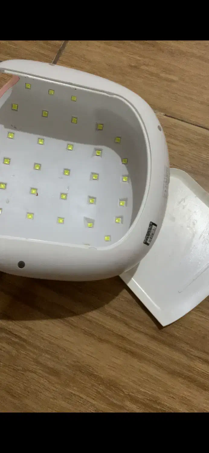 سوهان و یووی|آرایشی، بهداشتی، درمانی|رشت, دروازه لاکان|دیوار