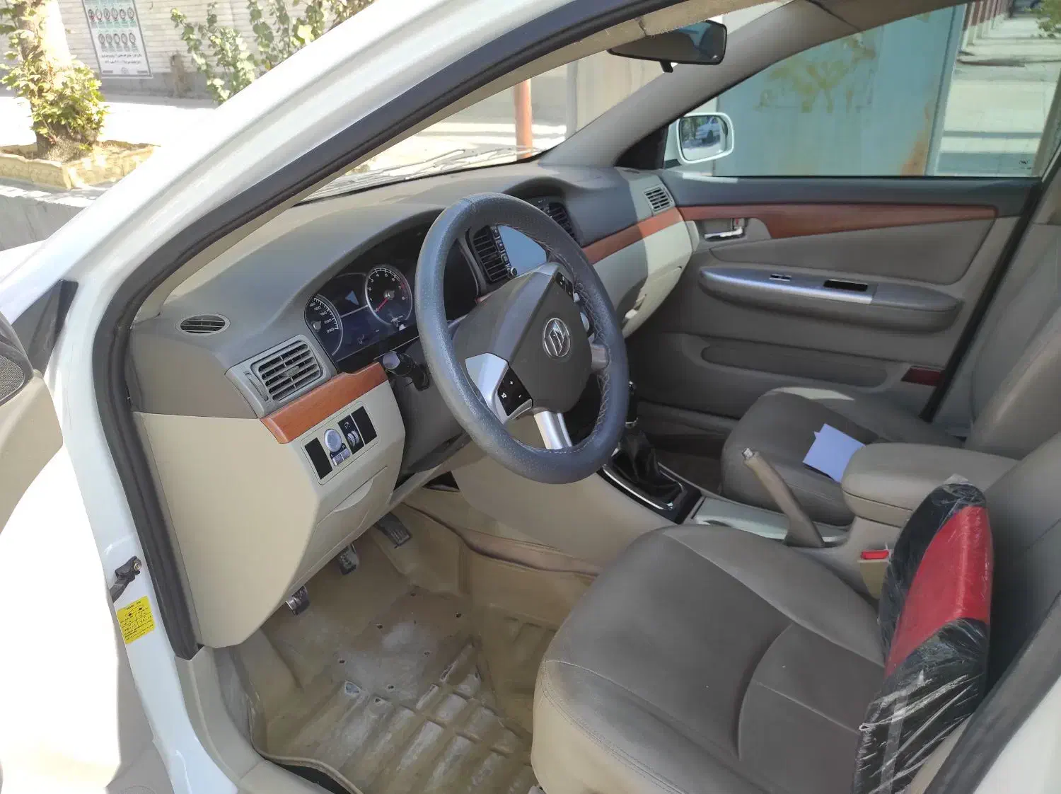 فروش یکدستگاه خودرو لیفان ۶۲۰|خودرو سواری و وانت|ایلام, |دیوار