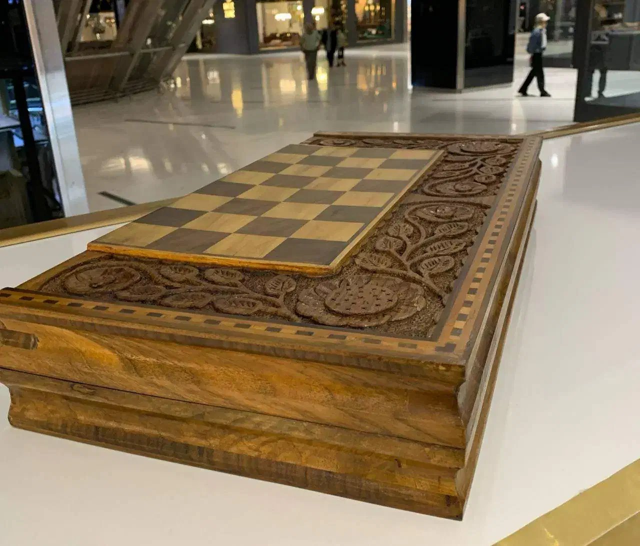 تختهنرد و شطرنج چوب گردو دور منبت|اسباببازی|تهران, چیتگر جنوبی|دیوار