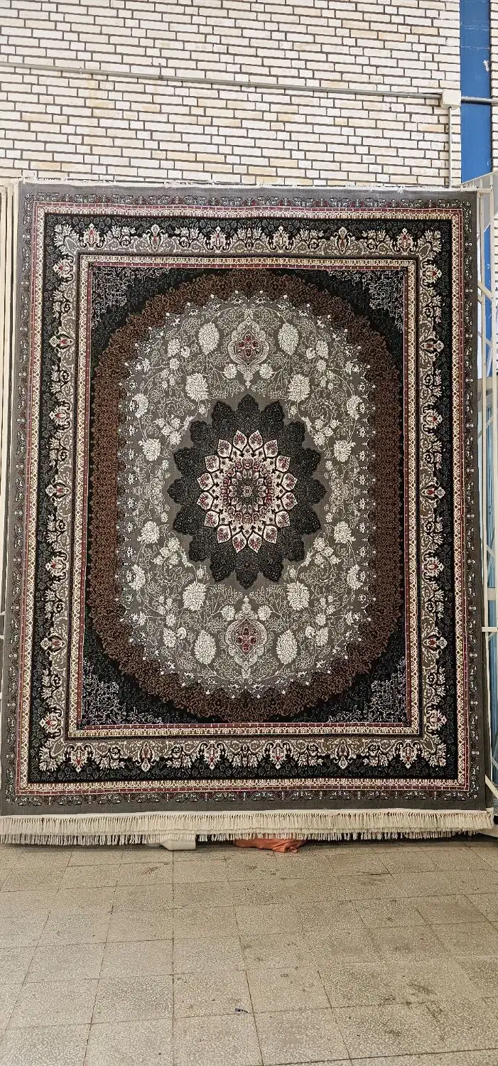 انبار فرش آیناز|فرش|جهرم, |دیوار