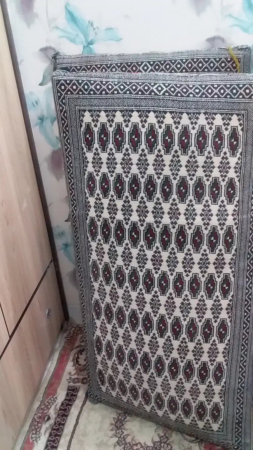 پشتی|پشتی|فولادشهر, B7|دیوار