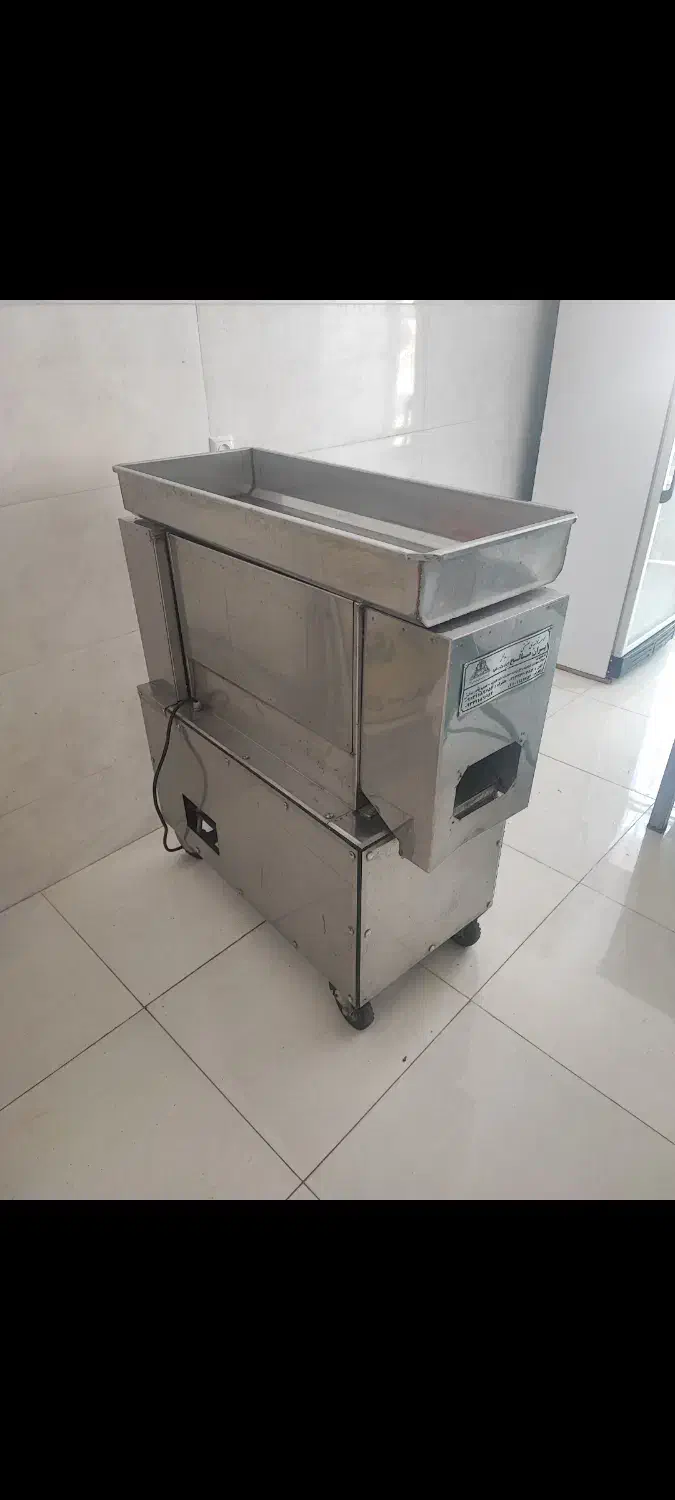 ابگوجه گیری ایران صالح|آبمیوهگیر و آبمرکباتگیر|لنجان, |دیوار