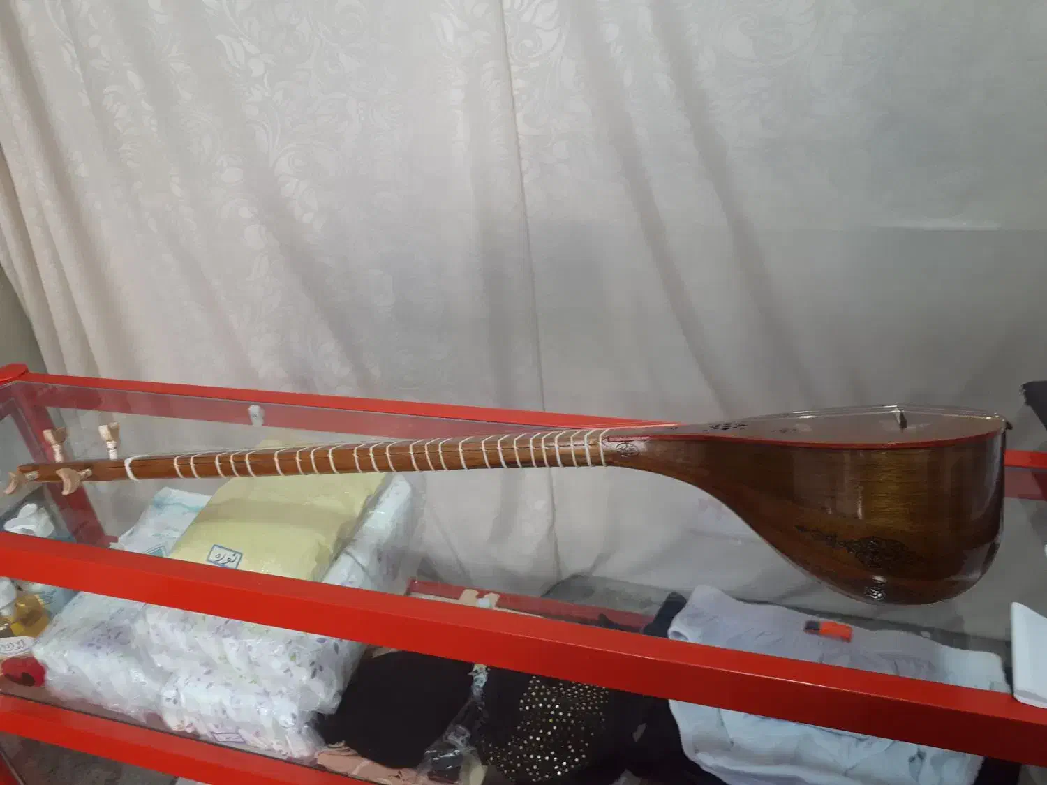 ساز سه تار|سازهای سنتی|ملایر, |دیوار