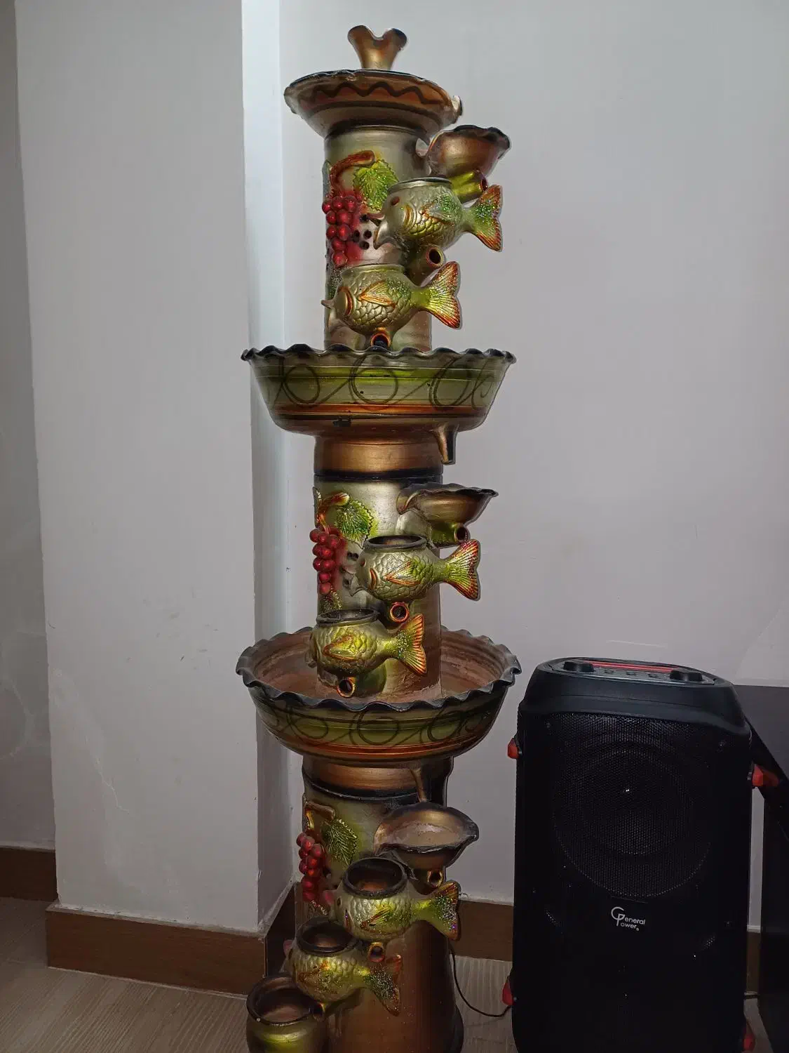 آب نما|مجسمه، تندیس، ماکت|لاهیجان, کوی آزادگان|دیوار