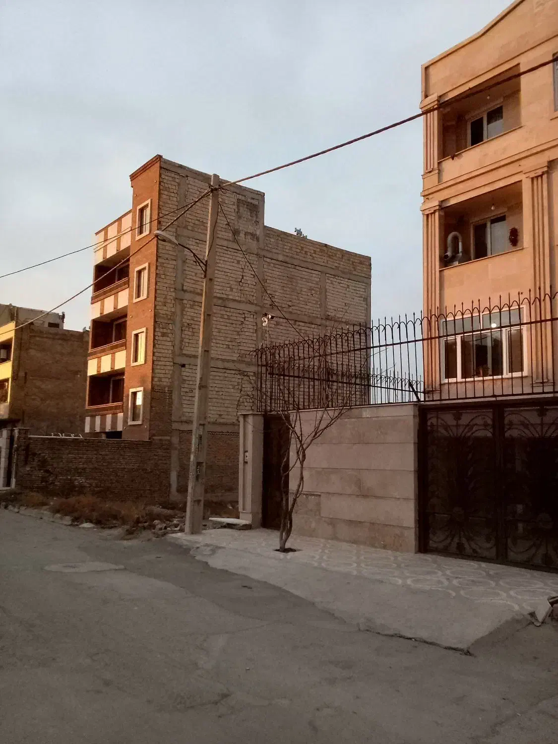 زمین ۱۶۸ متری سندتک برگ|فروش زمین و ملک کلنگی|چهارباغ, |دیوار