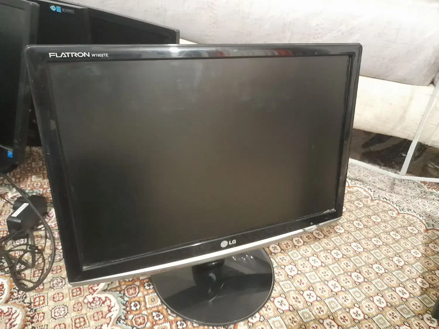 مانیتور الجی. سامسونگ . ایکس ویژن|قطعات و لوازم جانبی رایانه|خرم‌آباد, |دیوار