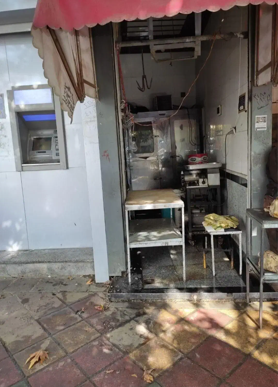 اجاره مغازه میدان وزیری، روبروی پل، جنب خودپرداز|اجارهٔ مغازه و غرفه|کرمانشاه, |دیوار