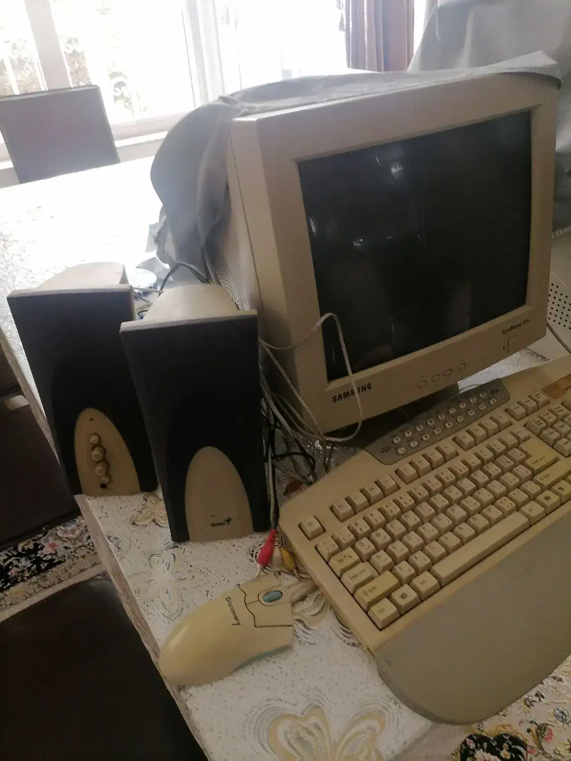 کامپیوتر قدیمی با کلیه تجهیزات|رایانه رومیزی|تبریز, |دیوار