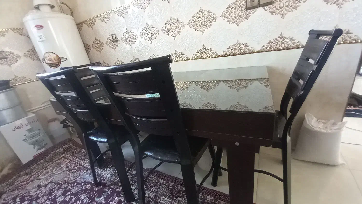 میز غذا یا اداری|میز و صندلی غذاخوری|سلماس, |دیوار